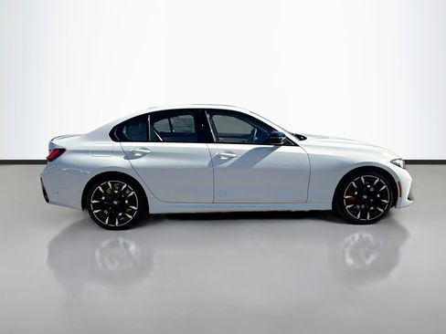 New 2026 BMW 330i Sedan w/ M Sport Package image 2