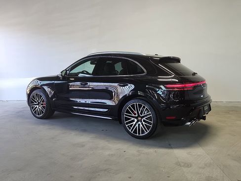 New 2026 Porsche Macan S image 3