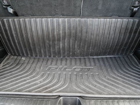 Used 2017 Honda Pilot Touring image 25