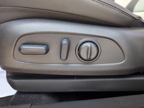 Used 2025 Buick Encore GX Preferred w/ Comfort Package image 17