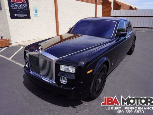 Used 2005 Rolls-Royce Phantom Sedan image 40