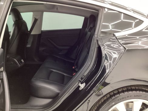 Used 2018 Tesla Model 3 Mid Range RWD image 20