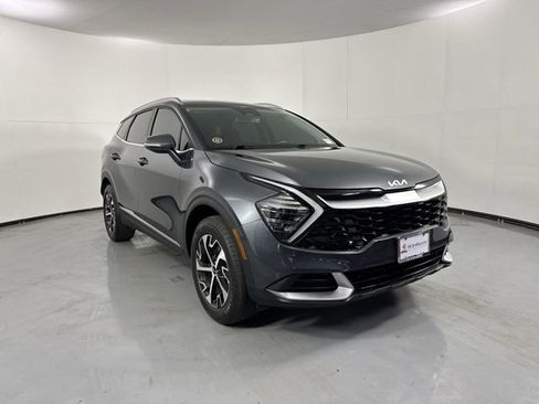 Used 2025 Kia Sportage EX AWD/4WD image 3