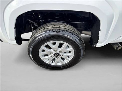 Certified 2025 Toyota Tacoma SR5 image 9