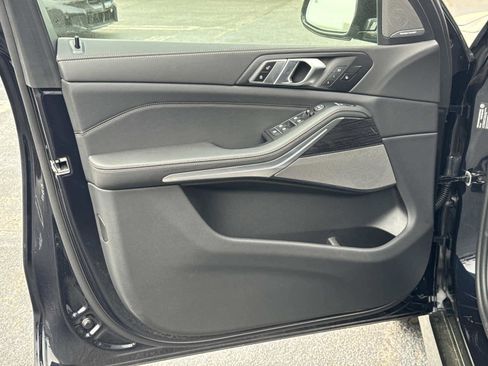 New 2026 BMW X5 sDrive40i image 19