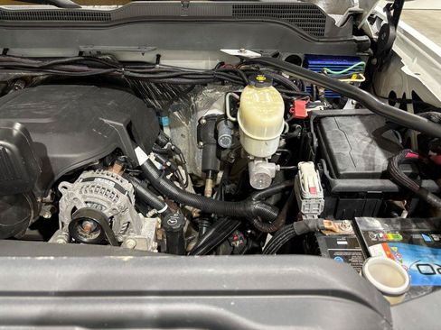 Used 2016 Chevrolet Silverado 3500 W/T AWD/4WD image 25