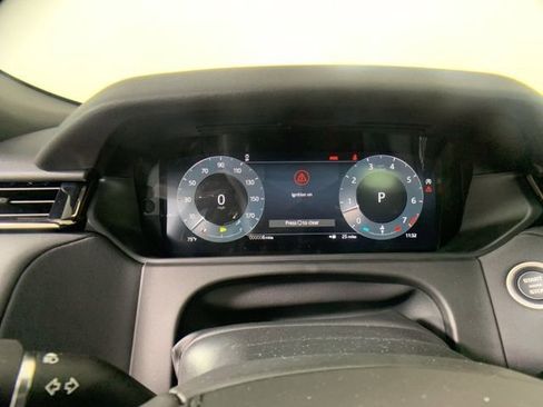 Certified 2025 Land Rover Range Rover Velar S image 18