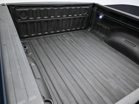 Used 2024 RAM 1500 Laramie AWD/4WD image 45