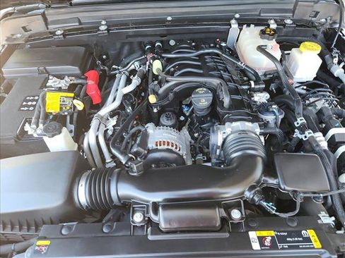 Used 2022 Jeep Gladiator Overland AWD/4WD image 29