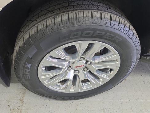 Used 2022 GMC Yukon XL Denali AWD/4WD image 22