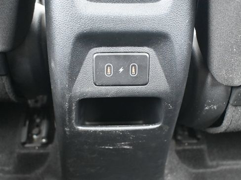 Used 2025 Hyundai Venue SEL FWD image 33