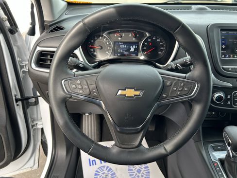 Used 2023 Chevrolet Equinox LT w/ Driver Convenience Package image 21
