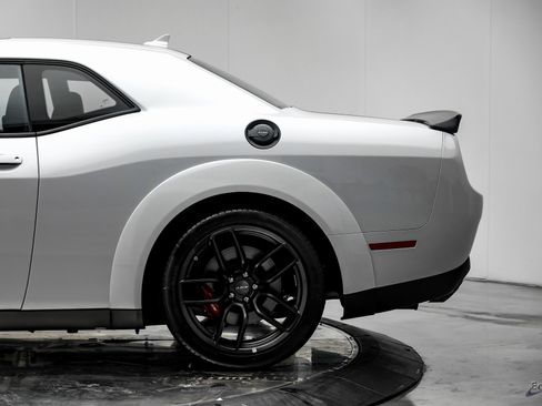 Used 2023 Dodge Challenger SRT Hellcat w/ Driver Convenience Group image 7