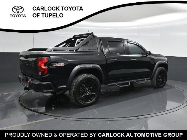 Used 2025 Chevrolet Colorado Trail Boss w/ Midnight Edition AWD/4WD image 3