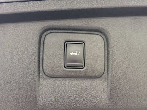 Used 2019 Nissan Murano Platinum AWD/4WD image 16