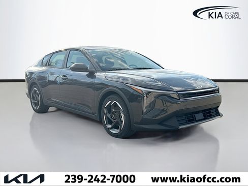 New 2025 Kia K4 EX image 7