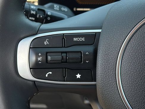 Used 2025 Kia K5 GT-Line AWD/4WD image 16