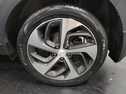 Used 2018 Hyundai Tucson Value FWD image 11