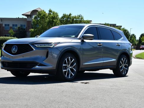 Used 2022 Acura MDX SH-AWD w/ Technology Package image 2