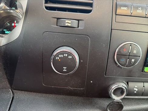 Used 2013 GMC Sierra 1500 SLE w/ Power Tech Package image 18