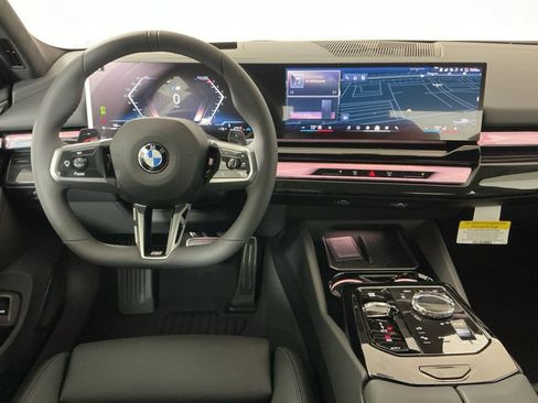 Certified 2026 BMW 540i xDrive w/ Executive Package AWD/4WD image 9