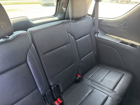 Used 2025 Chevrolet Tahoe LT AWD/4WD image 16
