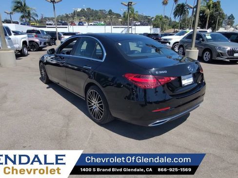 Used 2025 Mercedes-Benz C 300 Sedan image 6
