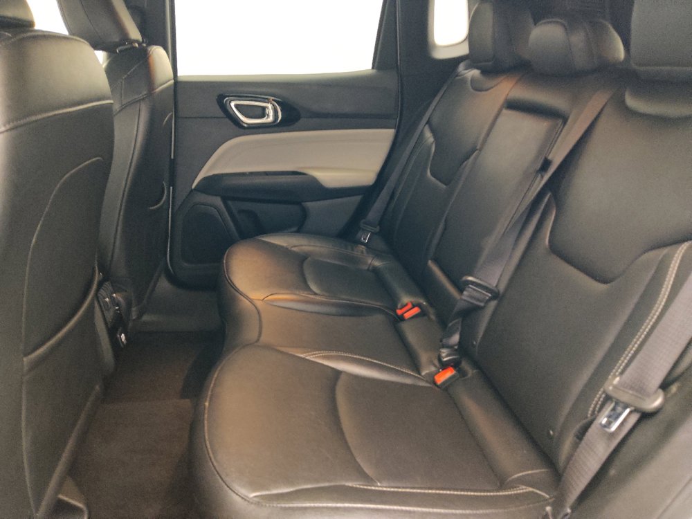 Used 2025 Jeep Compass Limited AWD/4WD image 18