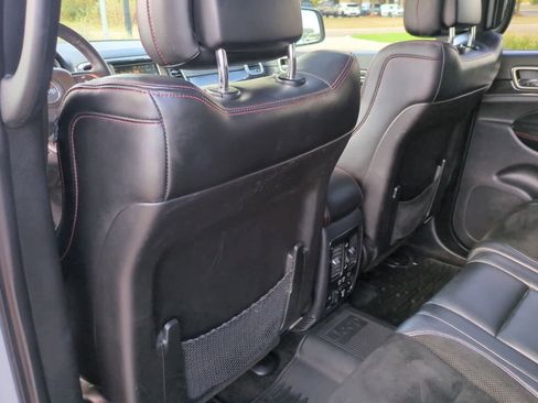 Used 2017 Jeep Grand Cherokee Trailhawk w/ Trailhawk Luxury Group image 18