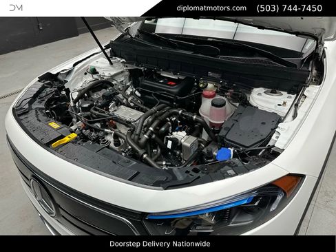 Used 2023 Mercedes-Benz EQB 300 4MATIC w/ Exclusive Package image 39