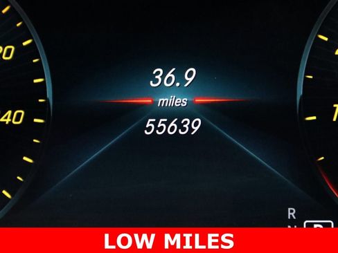 Used 2023 Mercedes-Benz GLC 300 4MATIC Coupe image 13