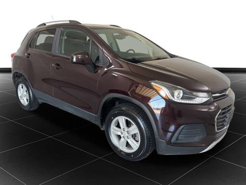 Used 2021 Chevrolet Trax LT AWD/4WD image 7