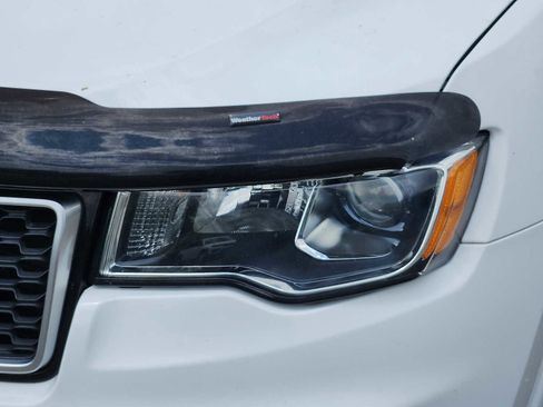 Certified 2018 Jeep Grand Cherokee Limited AWD/4WD image 9