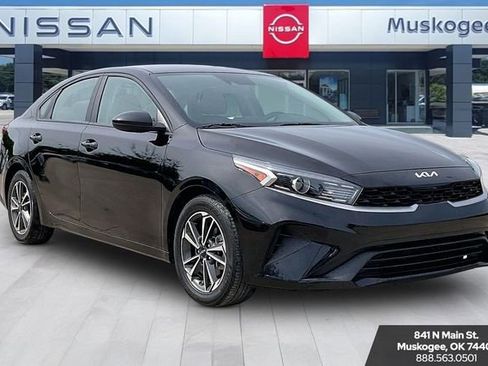 Used 2023 Kia Forte LXS FWD image 1