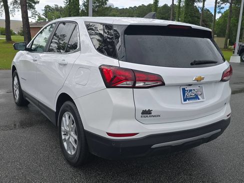 Certified 2024 Chevrolet Equinox LT FWD image 3