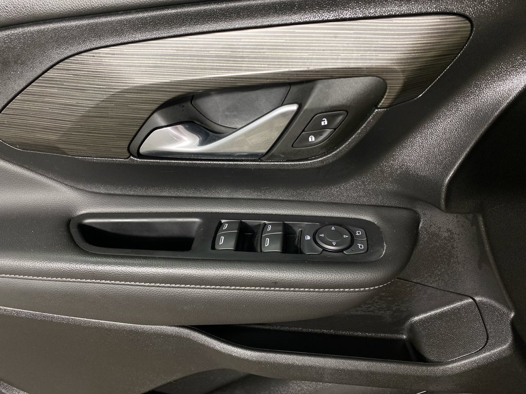 Certified 2023 GMC Terrain SLE w/ Driver Convenience Package FWD image 13