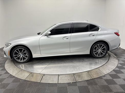 Used 2019 BMW 330i xDrive 330i xDrive image 16