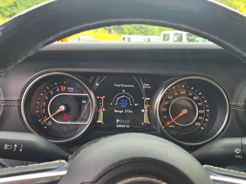 Used 2020 Jeep Gladiator Overland AWD/4WD image 42