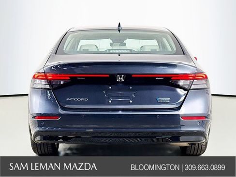 Used 2024 Honda Accord Touring image 12