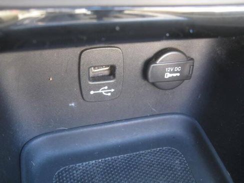 Used 2012 Chrysler 200 Touring FWD image 25
