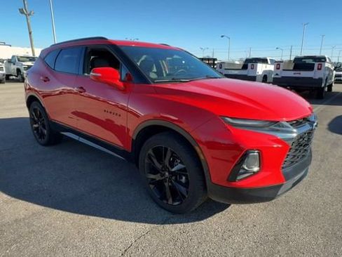 Used 2022 Chevrolet Blazer RS FWD image 2