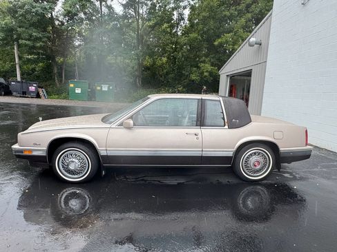 Used 1989 Cadillac Eldorado Coupe FWD image 3