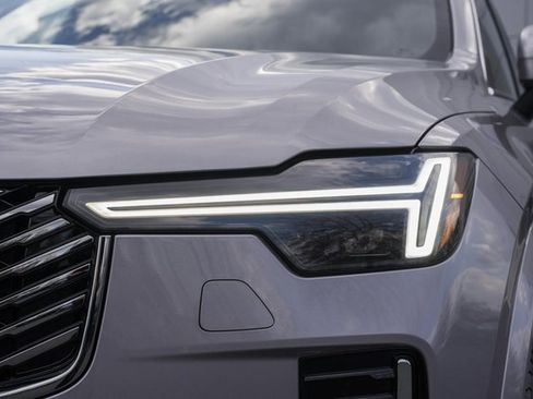 New 2026 Volvo XC90 B6 Plus w/ Protection Package Premier image 13