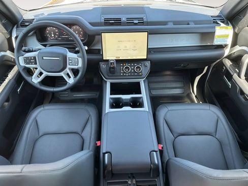 New 2026 Land Rover Defender 130 X-Dynamic SE AWD/4WD image 10