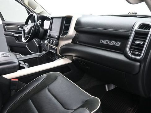 Used 2022 RAM 1500 Laramie AWD/4WD image 16