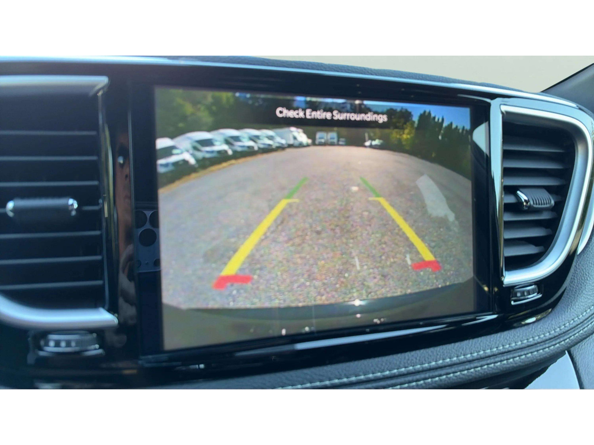 Used 2025 Chrysler Pacifica Limited FWD image 20