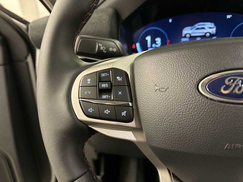 New 2026 Ford Explorer Active image 8