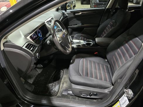 Used 2013 Ford Fusion SE image 24