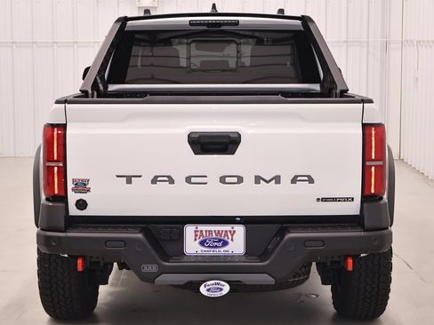 Used 2025 Toyota Tacoma 4x4 Double Cab Hybrid w/ Tow Tech Package image 8