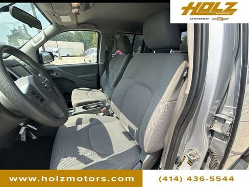Used 2019 Nissan Frontier SV AWD/4WD image 17